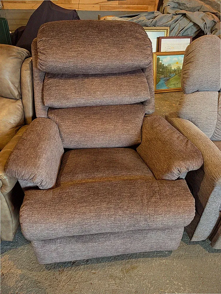 Flexsteel Rio manual Recliner. Excellent condition