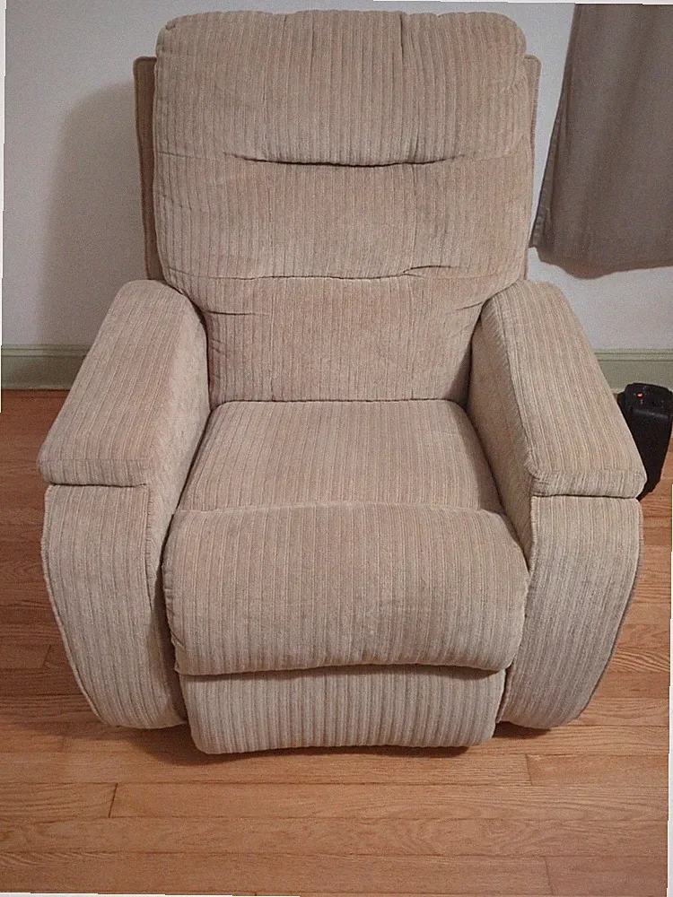 Kerrie Swivel Gliding Recliner