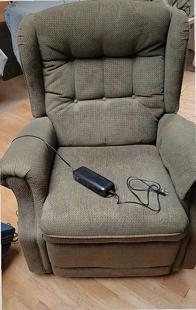 VINTAGE Flexsteel Okin Electric Power Lift Recliner Chair Sofa w/ Remote Control